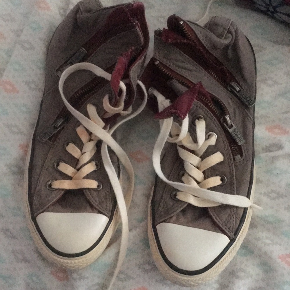 High top converse!!